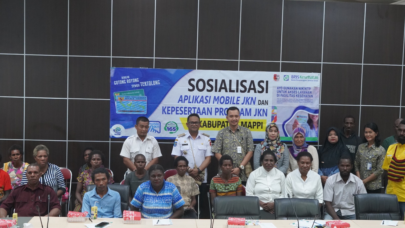 buka-sosialisasi-aplikasi-mobile-jkn-pj-bupati-mappi-masyarakat-harus-sehat-dan-sejahtera